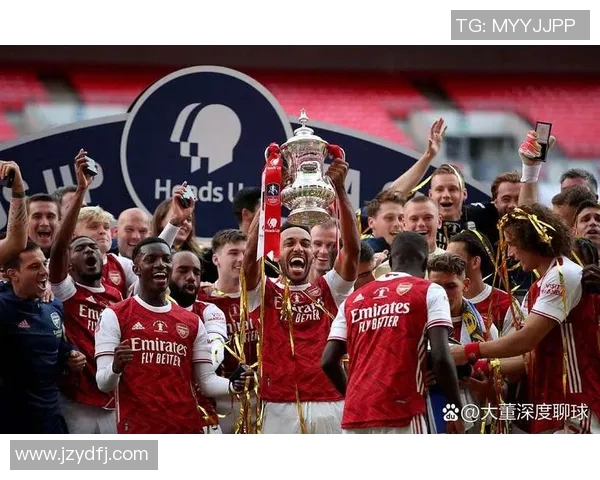 曼联与阿森纳经典对决回顾球迷心中的永恒对抗传奇