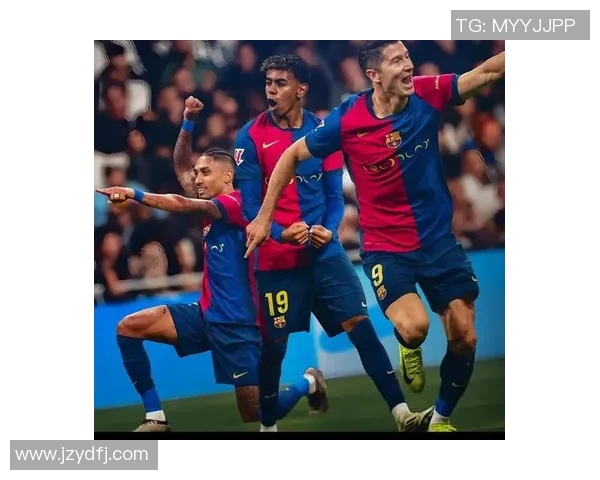 巴萨与巴黎激战正酣最终结果揭晓引发球迷热议与期待 巴萨与巴黎激战正酣最终结果揭晓引发球迷热议与期待