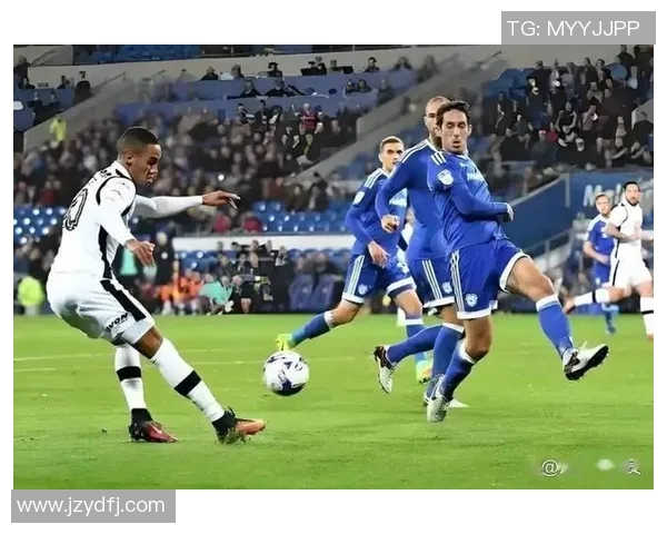 朴次茅斯与米尔顿的激烈对决展现英足坛新风貌