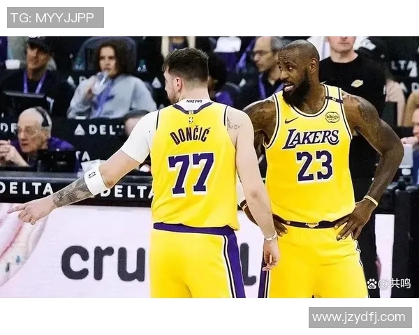 湖人对决爵士精彩回顾球星表现与战术分析全解读 湖人对决爵士精彩回顾球星表现与战术分析全解读