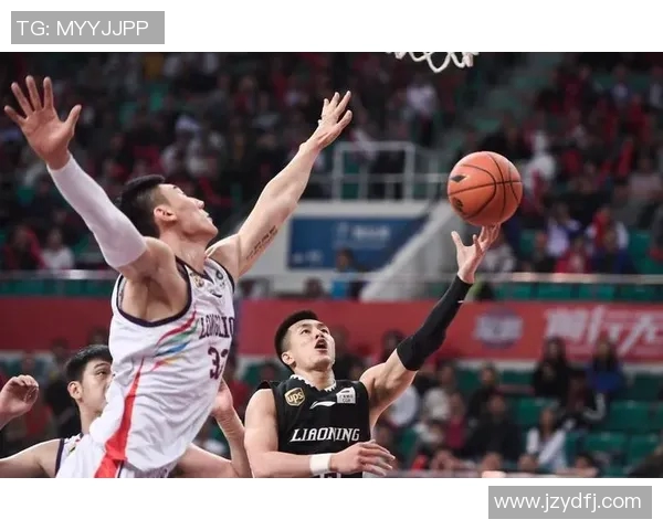 2015年CBA季后赛上海队对阵辽宁队精彩回顾与赛后分析 2015年CBA季后赛上海队对阵辽宁队精彩回顾与赛后分析