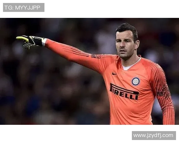 库尔图瓦的传奇之路：从青涩门将到世界顶级守护者的蜕变与荣耀