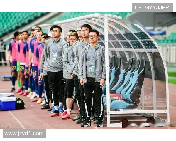 成都网球队整体压制战术解析与实战应用探讨MBA 成都网球队整体压制战术解析与实战应用探讨MBA