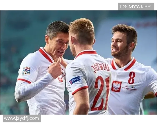 欧洲杯精彩对决波兰强势挑战意大利球队展现足球魅力与激情 欧洲杯精彩对决波兰强势挑战意大利球队展现足球魅力与激情